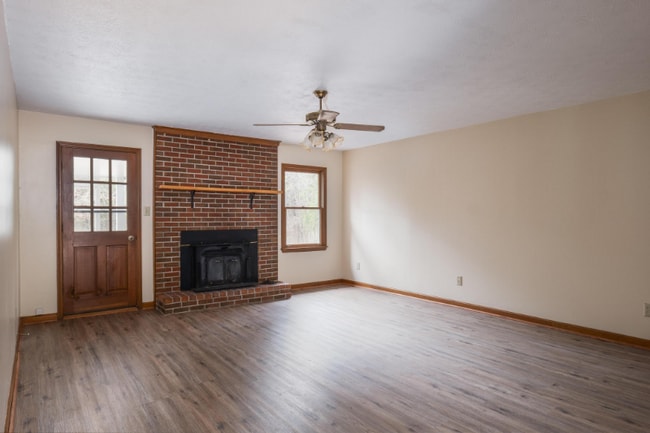 Foto del edificio - 1190 Duncan Rd