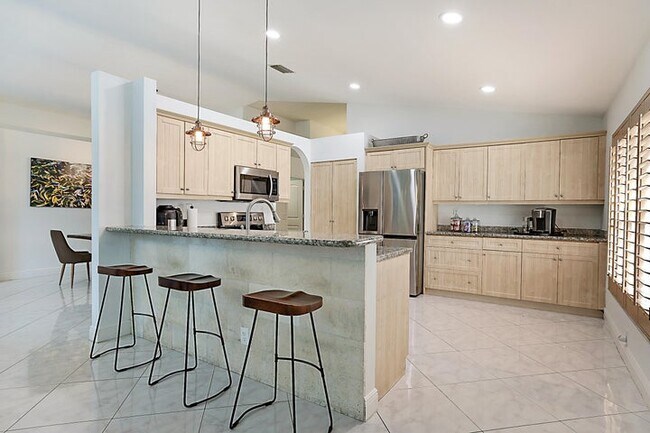 Foto del edificio - 18965 Adagio Dr