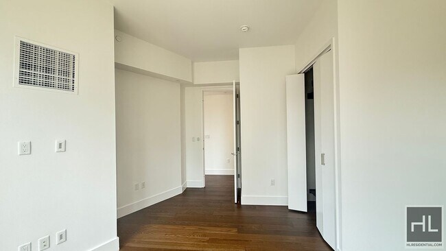 Building Photo - East 44th Street