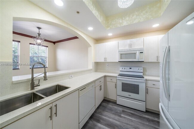 Foto del edificio - 8882 W Flagler St