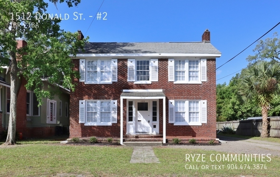 Primary Photo - Riverside Apartment - with central air