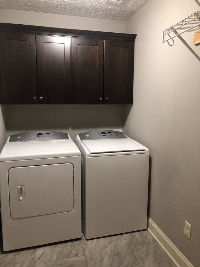 Foto del edificio - Your Perfect Home! Medina School Zone