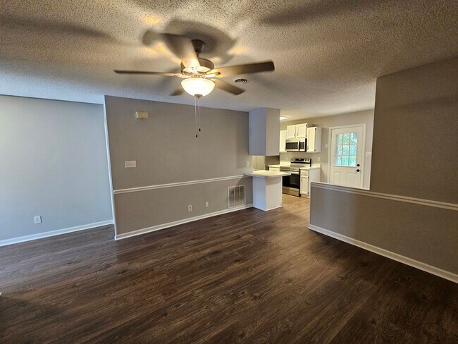Foto del edificio - 2 Bedroom 2 Bath condo Powell available for immediate move in!