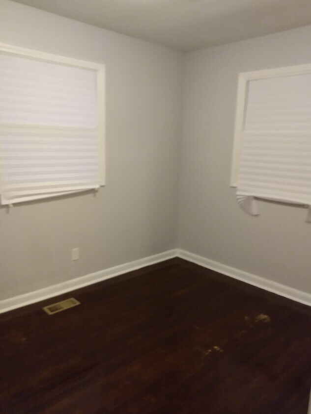 303 Hazelwood Dr, Greensboro, NC 27401 Apartments in Greensboro, NC