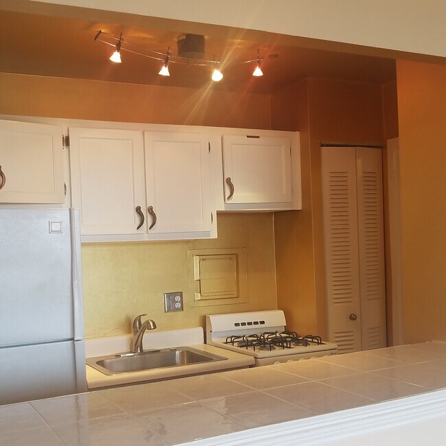 Foto del edificio - 1836 Metzerott Rd