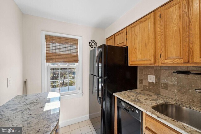 Foto del edificio - 6702 W Wakefield Dr