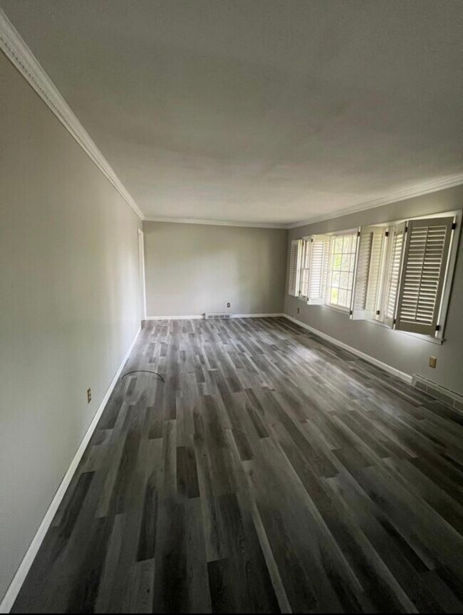 Building Photo - 14 Lynn Haven Dr