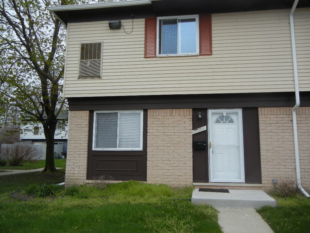 Primary Photo - 41249 S Woodbury Green Dr