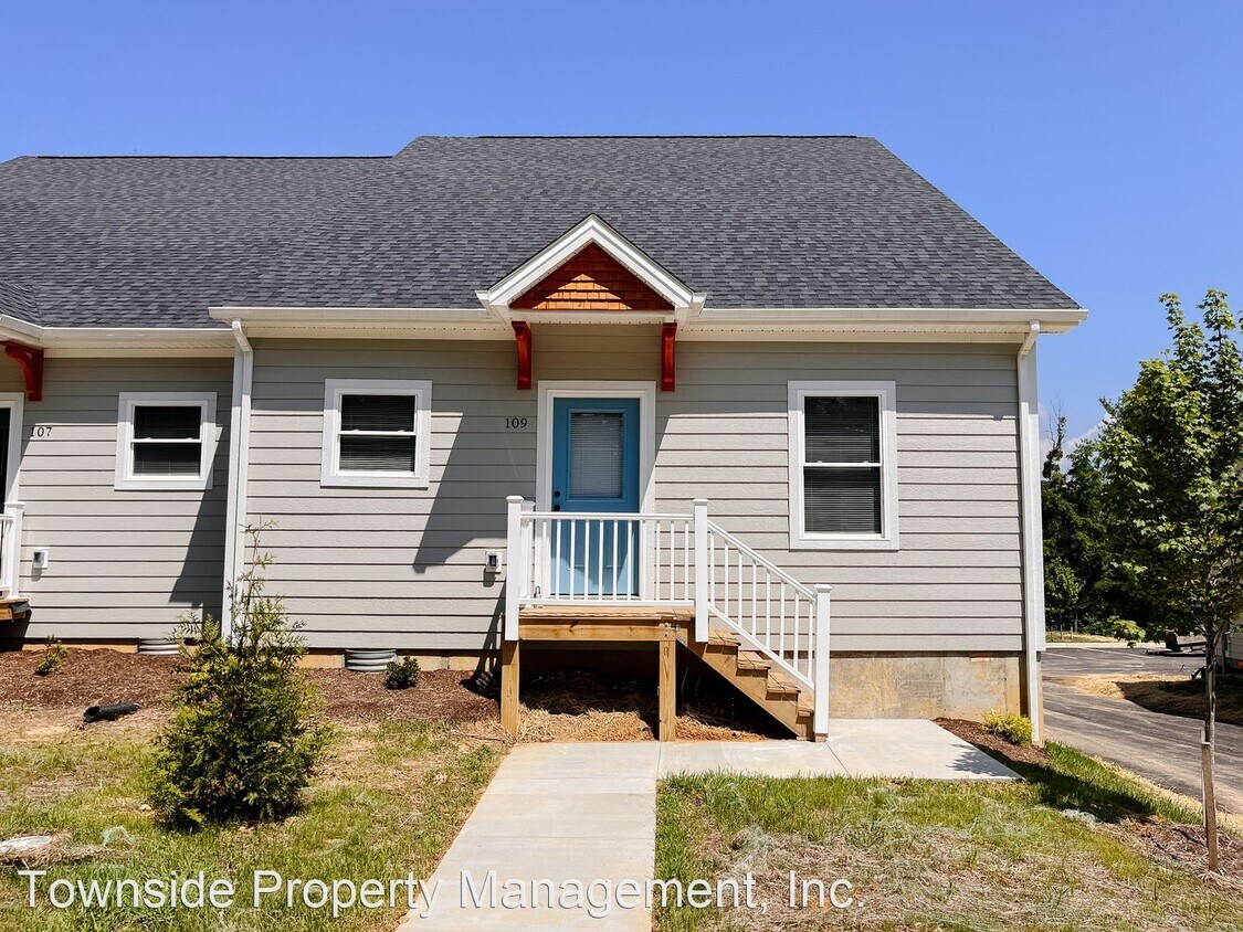 Primary Photo - 3 br, 2.5 bath House - 109 Mt. Tabor Rd.