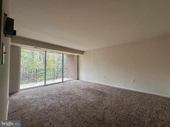 Building Photo - 1550 Northgate Square