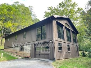Building Photo - 304 Wilson Cove Rd