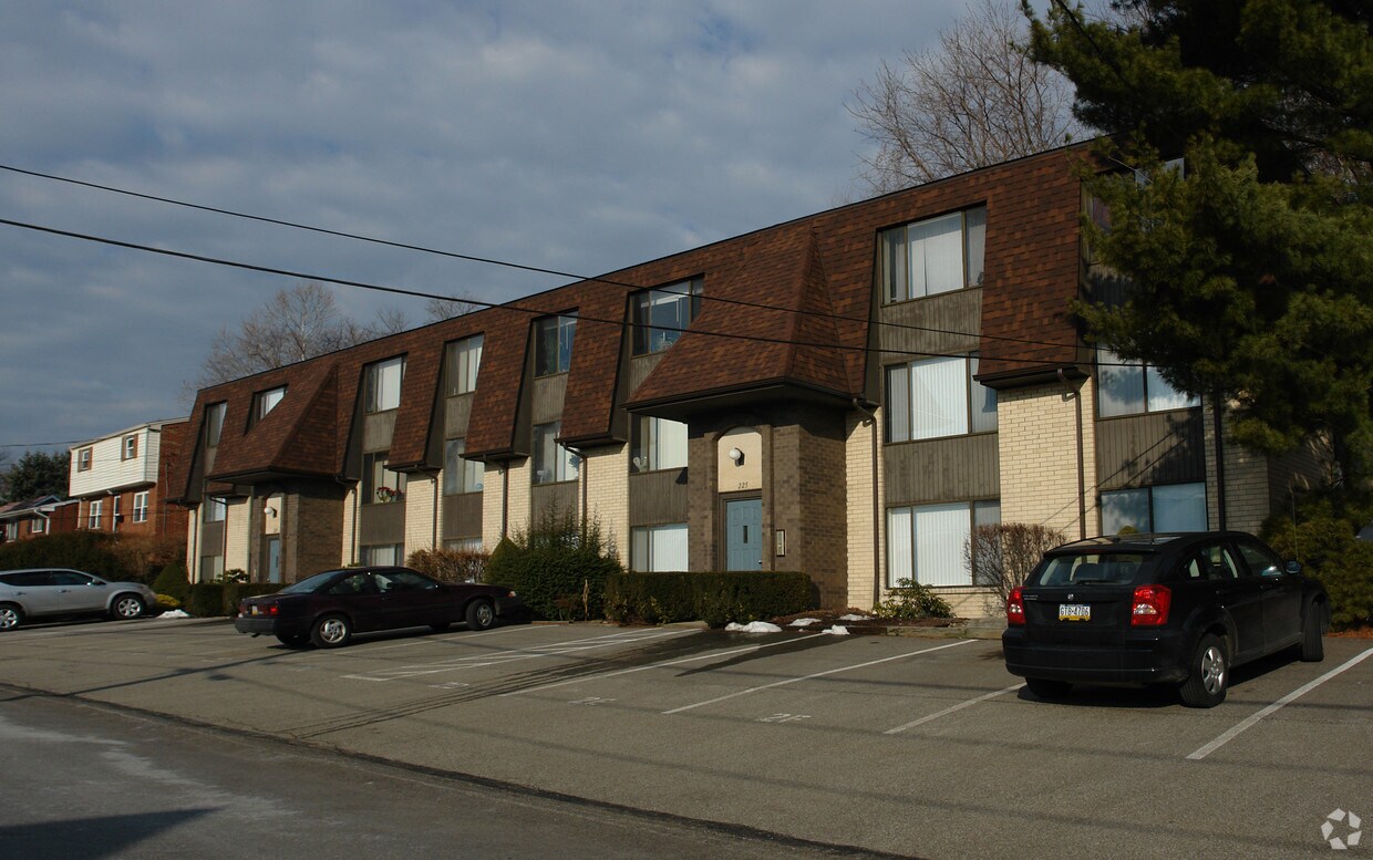 225 Walnut St, Pittsburgh, PA 15238 Apartments in Pittsburgh, PA