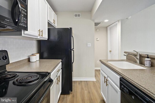 Foto del edificio - 12157 Penderview Terrace