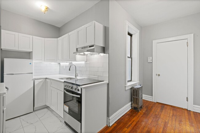 Foto del edificio - 821 Bergen Ave