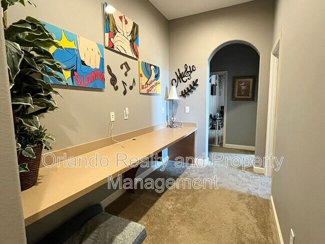 Foto del edificio - 1728 Lakeside Ave