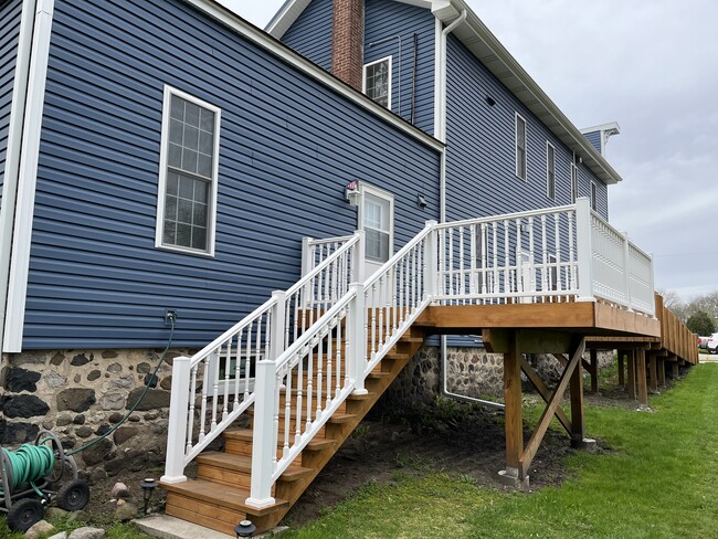 Building Photo - 11323 Fox River Rd