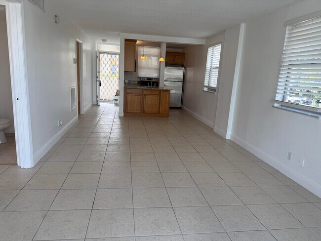 Foto del edificio - 1731 SE 15th St