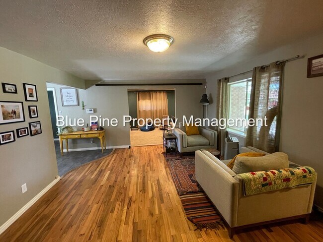 Foto del edificio - 455 Linden Dr