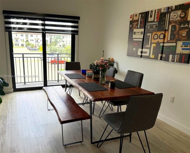Foto del edificio - 15560 SW 136th St