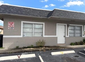 Building Photo - 3970 NW 31st Terrace