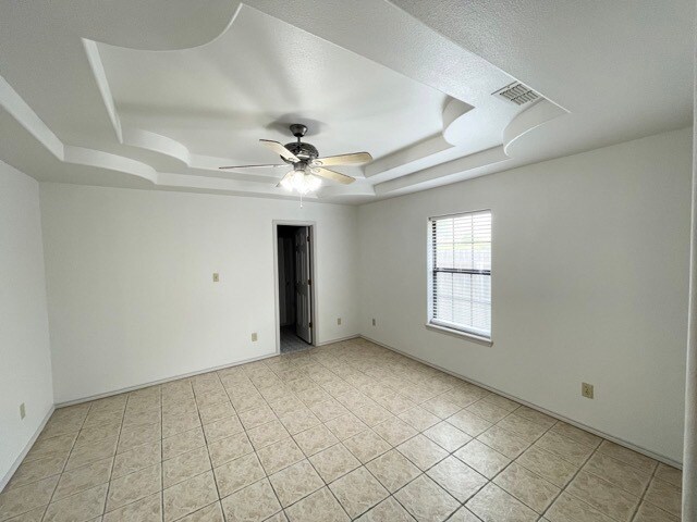 Foto del edificio - 4012 Eagle Ave