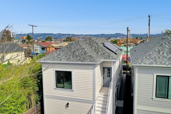 Foto del edificio - 3231-3233 Hannah Street