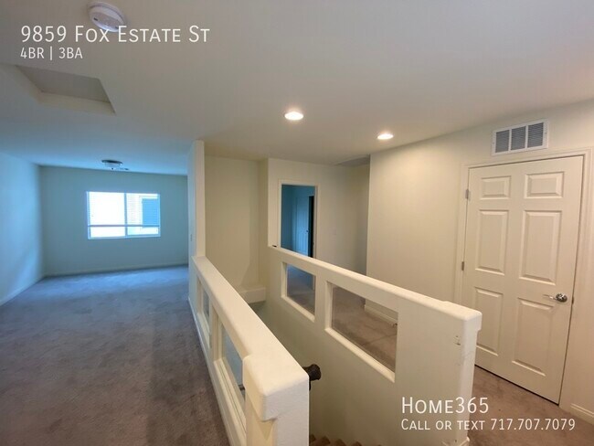 Building Photo - 9859 Fox Estate St
