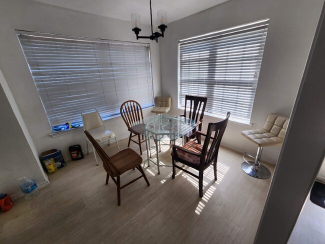 Foto del edificio - 2202 Shannon Ln