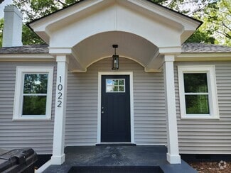 Building Photo - 1022 Brock St