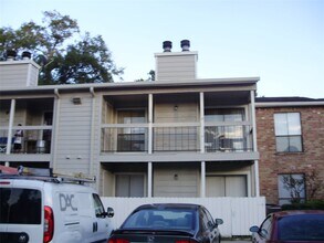Building Photo - 17331 Red Oak Dr
