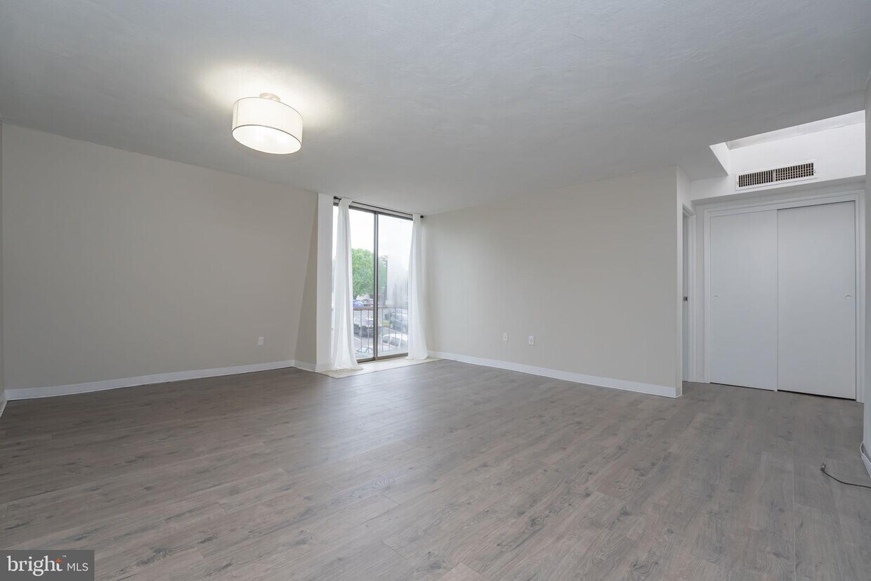 2134 Forest Ln Unit E12, Schwenksville, PA 19473 Apartment for Rent