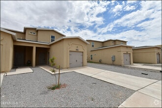 Building Photo - 808 HC Gilbert Minjares Dr