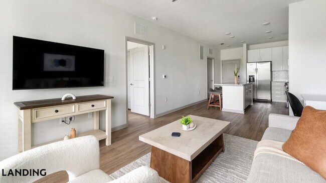 Foto del edificio - 7311 Baymeadows Way