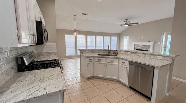 Foto del edificio - 3017 Quill Meadow Dr