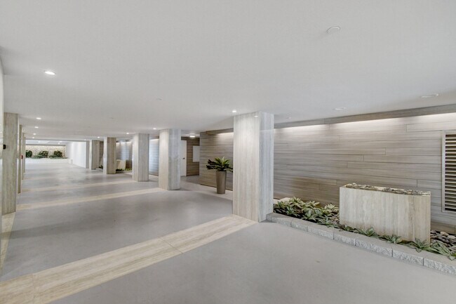 Building Photo - 2773 S Ocean Blvd