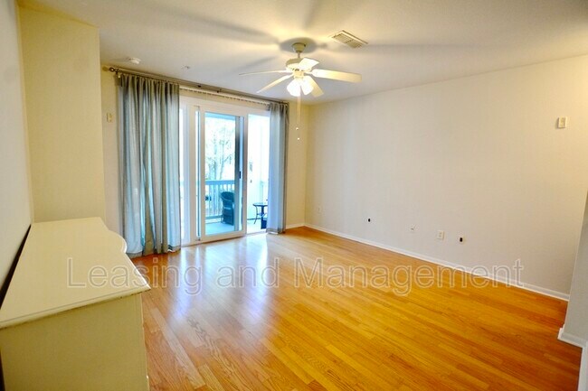 Photo - 60 Fenwick Hall Allee Apartment