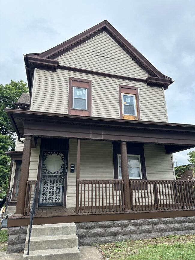 Building Photo - 1310 Olive St