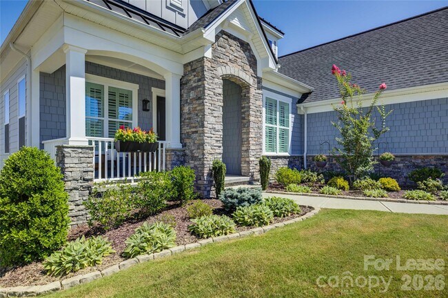 Foto del edificio - 82132 Standing Oak Dr