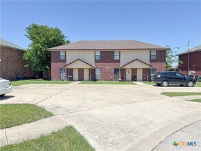 Building Photo - 1103 Shanarae Cir
