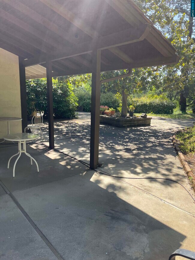 Foto del edificio - 6530 Marsh Creek Rd