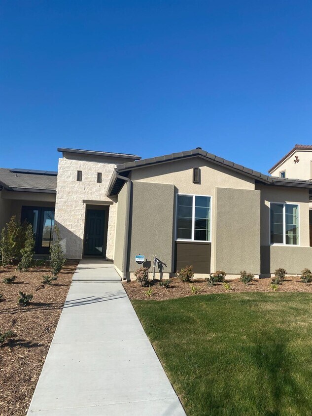 871 Overstone Ave, Madera, CA 93636 House Rental in Madera, CA