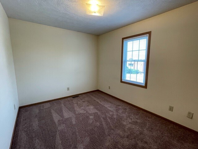 Building Photo - 2033 W S St