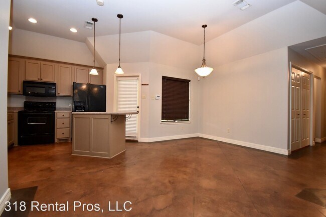 Foto del edificio - 3 br, 2 bath House - 2407 Redwood St.
