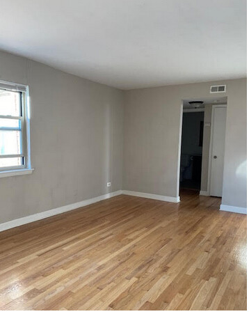 Building Photo - 4924 Mulford St