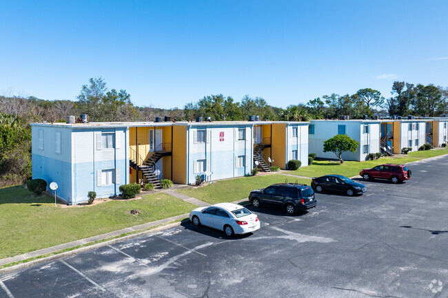 Building Photo - Sandstones Apartments