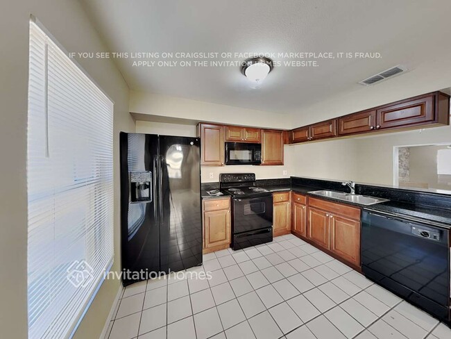 Building Photo - 11515 Paperwood Pl