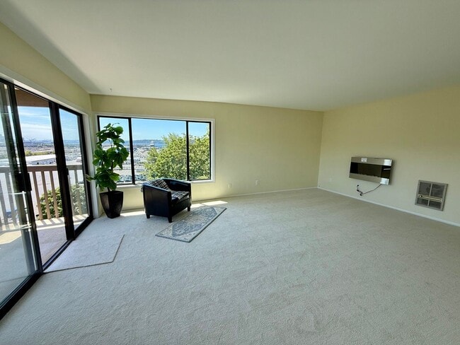 Building Photo - Holly Terrace Condominiums - Magnolia