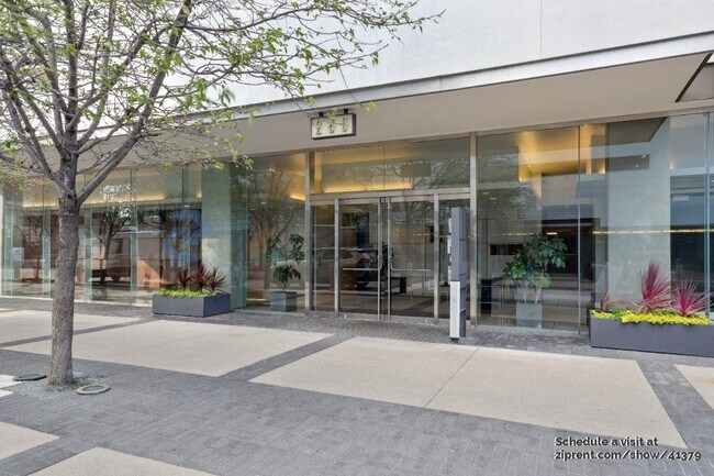 Foto del edificio - 250 King St