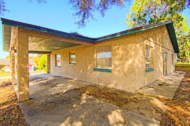 Building Photo - 2418 Mary Jewett Cir