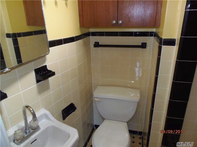 Foto del edificio - 78-22 82nd St